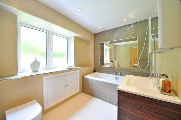 pare-baignoire salle de bain