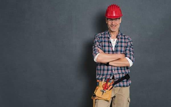 Quels sont les vêtements de travail indispensables pour le bricolage ?