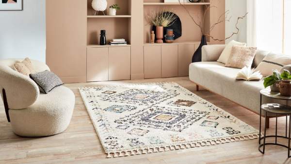 Tendance déco : Les tapis berbères s&rsquo;invitent chez vous pour une touche d&rsquo;authenticité