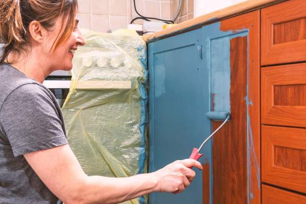 Techniques d'application de peinture pour meubles de cuisine