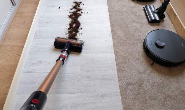 Aspirateur balai puissant