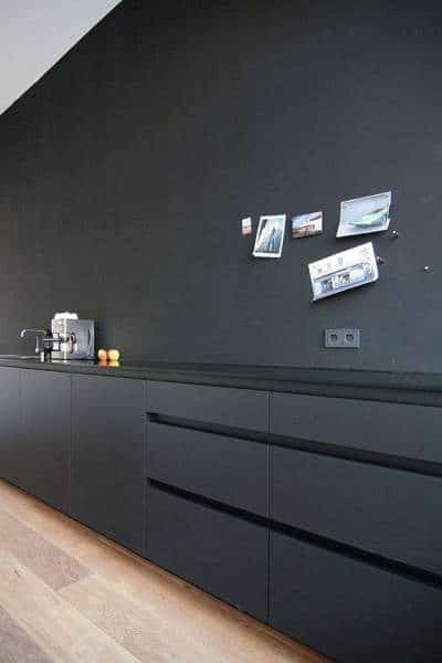 faire du noir en peinture